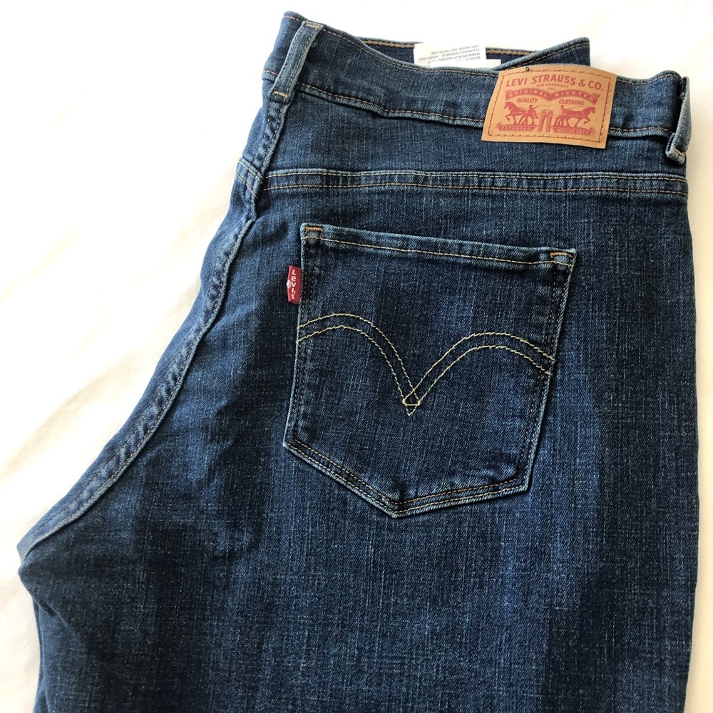 Levi’s bootcut jeans - Picture 2 of 4